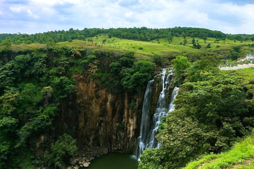 Think Twice Before Your Monsoon Getaway: Entry Banned at 17 Popular Picnic Spots Around Indore