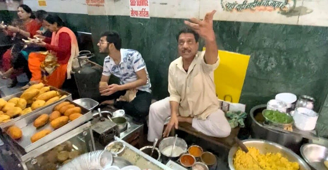 Joshi Dahi Vada Indore